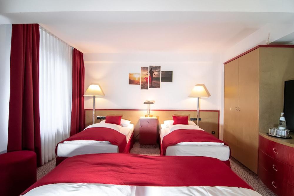 Leomar Hotel Ulm Eksteriør billede
